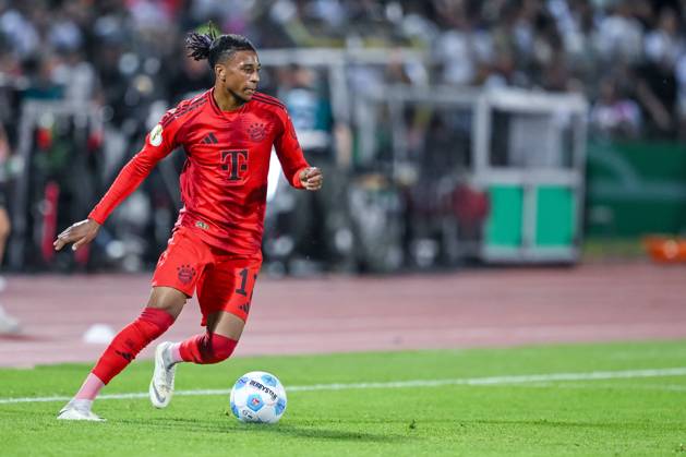 Michael Olise (FC Bayern Muenchen) in Aktion, am Ball, Einzelaktion waehrend des DFB-Pokal - erstrunden Spiels zwischen dem SSV Ulm 1846 Fussball und FC Bayern München im Donaustadion am 16. August 2024 in Ulm, Deutschland. (Foto von Harry Langer DeFodi Images) +++ Michael Olise (FC Bayern Muenchen) controls the Ball during the DFB-Pokal - First Round match between SSV Ulm 1846 Fussball and FC Bayern Muenchen at Donaustadion on August 16, 2024 in Ulm, Germany. (Photo by Harry Langer DeFodi Images) DFB DFL REGULATIONS PROHIBIT ANY USE OF PHOTOGRAPHS AS IMAGE SEQUENCES AND OR QUASI-VIDEO. (Photo by Harry Langer DeFodi Images) DFB DFL REGULATIONS PROHIBIT ANY USE OF PHOTOGRAPHS AS IMAGE SEQUENCES AND OR QUASI-VIDEO. Defodi-541_SSVFCB240816_427