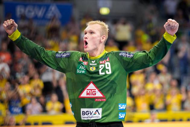David Späth (Torwart, RNL, 29), Spieler der Rhein-Neckar-Löwen, Einzelbild, Einzelfoto, Aktion, Action, Jubel, jubeln, jubelt, celebration, Freude, freuen, freut sich, zuversichtlich, optimistisch, positiv, Spielszene, Action, Aktion, 05.09.2024, Mannheim (Deutschland), Handball, Bundesliga, Rhein-Neckar Löwen - THW Kiel