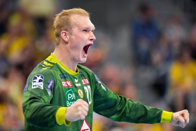 David Späth (Torwart, RNL, 29), Spieler der Rhein-Neckar-Löwen, Einzelbild, Einzelfoto, Aktion, Action, Jubel, jubeln, jubelt, celebration, Freude, freuen, freut sich, zuversichtlich, optimistisch, positiv, Spielszene, 05.09.2024, Mannheim (Deutschland), Handball, Bundesliga, Rhein-Neckar Löwen - THW Kiel