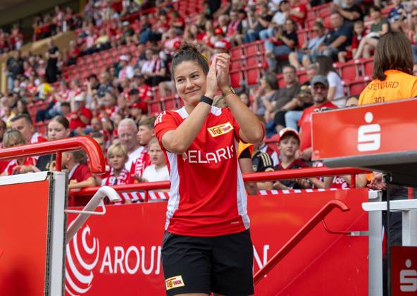 Fußball, Frauen, Testspiel, Saison 2024 2025, 1. FC Union Berlin - SV Werder Bremen, Anouk Blaschka (1. Frauen 1. FC Union) bei der Teamvorstellung, 03.08. 2024, Copyright: xMatthiasxKochx