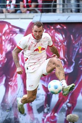 14.09.2024, xtgx, Fussball 1. Bundesliga, RB Leipzig - 1. FC Union Berlin emspor, v.l. David Raum (Leipzig, 22) Freisteller, Einzelbild, Ganzkoerper, single frame (DFL DFB REGULATIONS PROHIBIT ANY USE OF PHOTOGRAPHS as IMAGE SEQUENCES and or QUASI-VIDEO) Leipzig