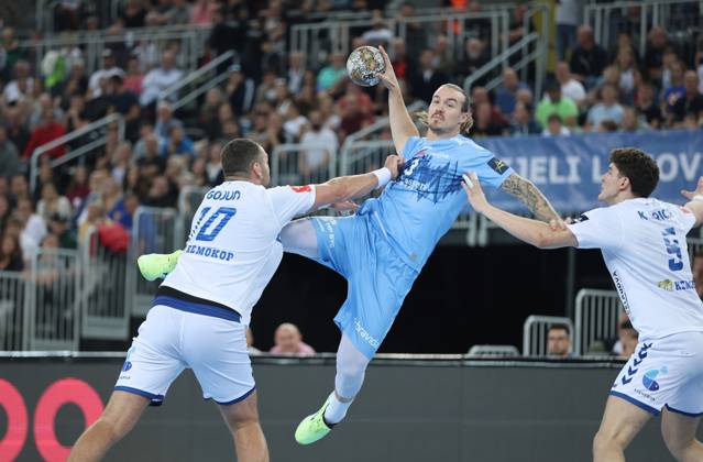 HC Zagreb v Aalborg Handbold - EHF Champions League ZAGREB, CROATIA - SEPTEMBER 18: Lukas Nilsson of Aalborg Handbold in action against Jakov Gojun of HC Zagreb during EHF Champions League Group Phase match between HC Zagreb and Aalborg Handbold at Arena Zagreb on September 18, 2024 in Zagreb, Croatia. SanjinxStrukic PIXSELL
