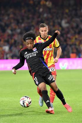 RC Lens v Olympique Lyonnais - Ligue 1 MCDonald s 2024 2025 11 Malick FOFANA (ol) - 29 Przemyslaw FRANKOWSKI (rcl) during the Ligue 1 MCDonald s match between Lens and Lyon at Stade Bollaert-Delelis on September 15, 2024 in Lens, France. Lens France Copyright: xFEPx 776203932
