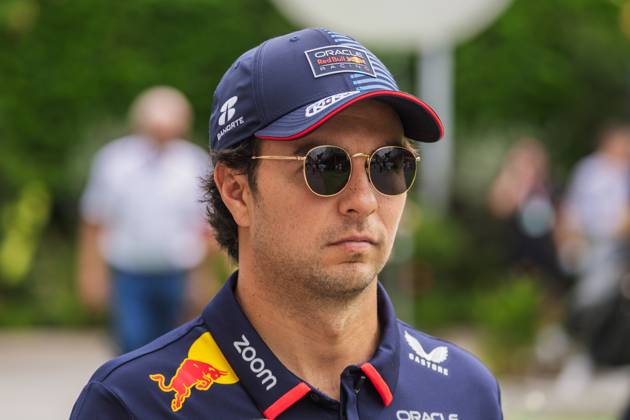 Marina Bay Street Circuit, Singapore, Singapore. 20.September.2024; Sergio Perez of Mexico and Oracle Red Bull Racing during Formula One Singapore Grand Prix (267349578)