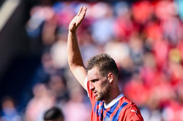 Patrick Mainka (1.FC Heidenheim) gestikuliert, gestik waehrend des Spiels der 1. Bundesliga zwischen dem 1. FC Heidenheim 1846 und SC Freiburg, Voith-Arena am 21. September 2024 in Heidenheim, Deutschland. (Foto von Harry Langer DeFodi Images) +++ Patrick Mainka (1.FC Heidenheim) gestures during the Bundesliga match between 1. FC Heidenheim 1846 and SC Freiburg at Voith Arena on September 21, 2024 in Heidenheim, Germany. (Photo by Harry Langer DeFodi Images) DFL regulations prohibit any use of photographs as image sequences and or quasi-video. Defodi-541_FCHSCF20240920_258