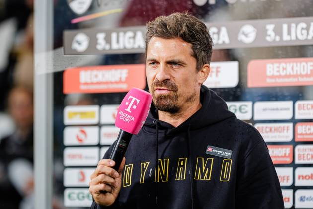 Thomas Stamm (SG Dynamo Dresden, Cheftrainer) im Interview mit Magenta TV GER, SC Verl vs. SG Dynamo Dresden, Fussball, 3. Liga, 7. Spieltag, Spielzeit 2024 2025, 25.09.2024 DFL Regulations prohibit any use of photographers as image sequences and or quasi-video. GER, SC Verl vs. SG Dynamo Dresden, Fussball, 3. Liga, 7. Spieltag, Spielzeit 2024 2025, 25.09.2024 Verl Copyright: xEibner-Pressefotox xJanxRollingerx EP_JSK