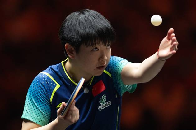 (241004) -- BEIJING, Oct. 4, 2024 -- Sun Yingsha serves during the women s singles quarterfinal match between Sun Yingsha of China and Ito Mima of Japan at 2024 World Table tennis, Tischtennis (WTT) China Smash in Beijing, China, Oct. 4, 2024. ) (SP)CHINA-BEIJING-TABLE TENNIS-WTT-CHINA SMASH-WOMEN S SINGLES (CN) XiaoxYijiu