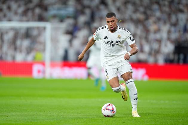 October 5, 2024, Madrid, Madrid, SPAIN: Kylian Mbappe of Real Madrid in action during the Spanish League, LaLiga EA Sports, football match played between Real Madrid and Villarreal CF at Santiago Bernabeu stadium on October 5, 2024, in Madrid, Spain. Madrid SPAIN - ZUMAa181 20241005_zaa_a181_157 Copyright: xOscarxJ.xBarrosox