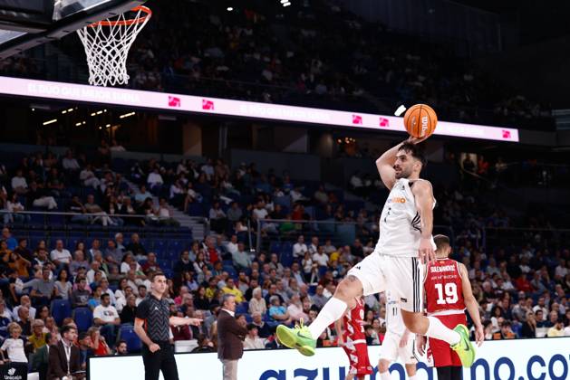 October 6, 2024, Madrid, Madrid, SPAIN: Facundo Campazzo of Real Madrid in action during the Spanish League, Liga ACB Endesa, basketball match played between Real Madrid and Casademont Zaragoza at WiZink Center on October 6, 2024 in Madrid, Spain. Madrid SPAIN - ZUMAa181 20241006_zaa_a181_074 Copyright: xDennisxAgyemanx