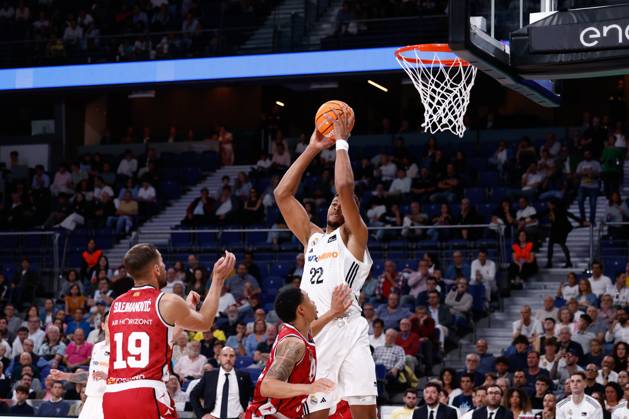 October 6, 2024, Madrid, Madrid, SPAIN: Walter Samuel Tavares da Veiga of Real Madrid in action during the Spanish League, Liga ACB Endesa, basketball match played between Real Madrid and Casademont Zaragoza at WiZink Center on October 6, 2024 in Madrid, Spain. Madrid SPAIN - ZUMAa181 20241006_zaa_a181_117 Copyright: xDennisxAgyemanx
