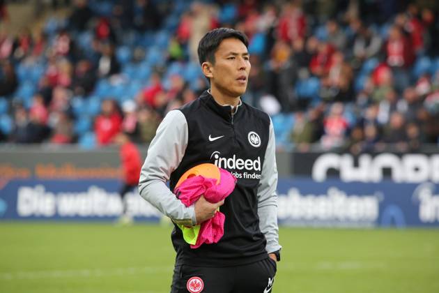 06.10.2024 xmgoodx Frankfurt am Main, PSD Bank Arena Regionalliga Südwest Saison 2024 2025 Eintracht Frankfurt II - Kickers Offenbach (OFC) Eintracht Frankfurt II Co-Trainer Makoto Hasebe