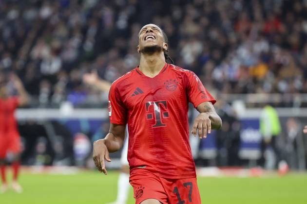 Michael Olise (FC Bayern Muenchen) schaut enttaeuscht, Bundesliga, Eintracht Frankfurt v FC Bayern München, Deutsche Bank Park am 06. October 2024 in Frankfurt am Main, Deutschland. (Foto von Marco Steinbrenner DeFodi Images) Michael Olise (FC Bayern Muenchen) looks dejected, Bundesliga, Eintracht Frankfurt v FC Bayern München, Deutsche Bank Park, October 6, 2024 in Frankfurt am Main, Germany. (Photo by Marco Steinbrenner DeFodi Images) DFL regulations prohibit any use of photographs as image sequences and or quasi-video. Defodi-700_frank_muenchen_202401006_107