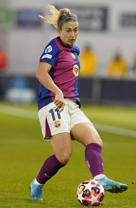 Manchester, England, 9th October 2024. Alexia Putellas of Barcelona during the UEFA Womens Champions League match at the Academy Stadium, Manchester. Picture credit should read: Andrew Yates Sportimage EDITORIAL USE ONLY. No use with unauthorised audio, video, data, fixture lists, club league logos or live services. Online in-match use limited to 120 images, no video emulation. No use in betting, games or single club league player publications. SPI-3368-0035