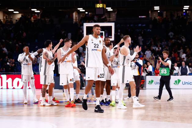 October 10, 2024, Madrid, Madrid, SPAIN: Players of Real Madrid celebrate the victory during the Turkish Airlines EuroLeague, basketball match played between Real Madrid and Partizan Mozzart Bet Belgrade at WiZink Center on October 10, 2024 in Madrid, Spain. Madrid SPAIN - ZUMAa181 20241010_zaa_a181_198 Copyright: xDennisxAgyemanx