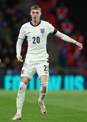 London, England, 10th October 2024. Cole Palmer of England during the UEFA Nations League match at Wembley Stadium, London. Picture credit should read: Paul Terry Sportimage EDITORIAL USE ONLY. No use with unauthorised audio, video, data, fixture lists, club league logos or live services. Online in-match use limited to 120 images, no video emulation. No use in betting, games or single club league player publications. SPI-3369-0152