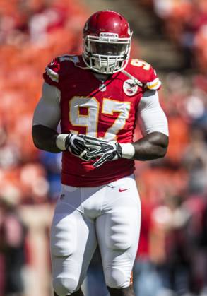 NFL, American Football Herren, USA 2013: Giants vs Chiefs SEP 29 Sept. 29, 2013 - Kansas City, Missouri, United States of America - September 29, 2103: Kansas City Chiefs defensive end Allen Bailey (97) during the NFL game between the New York Giants and the Kansas City Chiefs at Arrowhead Stadium in Kansas City, MO. The Chiefs defeated the Giants 31-7. Kansas City Missouri United States of America EDITORIAL USE ONLY Copyright: xx ZUMA-20130929_zaf_c04_165.jpg TimxWarnerx csmphoto808426