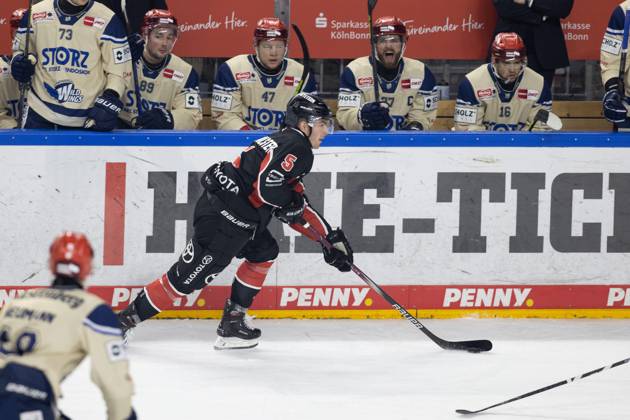 PENNY DEL 1; Kölner Haie - Schwenninger Wild Wings; Köln, 11.10.2024 Robin van Calster (Kölner Haie, 5); PENNY DEL 1; Kölner Haie - Schwenninger Wild Wings am 11.10.2024 in der Lanxess Arena in Köln (Deutschland). Copyright: xBEAUTIFULxSPORTS AndreasxDickx