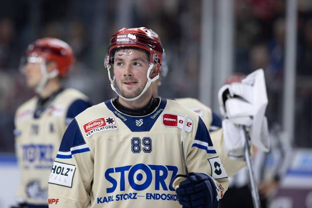 PENNY DEL 1; Kölner Haie - Schwenninger Wild Wings; Köln, 11.10.2024 Zach Senyshyn (Schwenninger Wild Wings, 89); PENNY DEL 1; Kölner Haie - Schwenninger Wild Wings am 11.10.2024 in der Lanxess Arena in Köln (Deutschland). Copyright: xBEAUTIFULxSPORTS AndreasxDickx