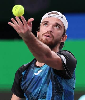 (241012) -- SHANGHAI, Oct. 12, 2024 -- Tomas Machac serves during the men s singles semifinal match between Jannik Sinner of Italy and Tomas Machac of the Czech Republic at the ATP, Tennis Herren World Tour Shanghai Masters tennis tournament in Shanghai, east China, Oct. 12, 2024. ) (SP)CHINA-SHANGHAI-TENNIS-ATP TOUR-SHANGHAI MASTERS(CN) WangxXiang