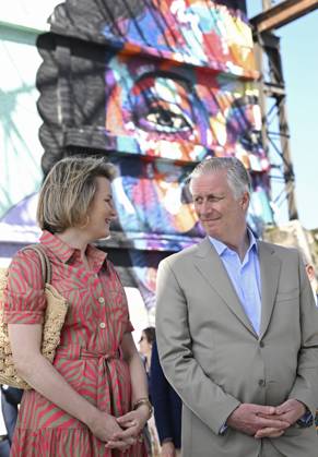 State Visit of King Philippe and Queen Mathilde to South Africa (Day 5) CAPE TOWN, SOUTH AFRICA - MARCH 26 : State Visit of King Philippe and Queen Mathilde to South Africa (Day 5) - King Philippe & Queen Mathilde visit of Philippi Village - Lunch at Den Anker - King Philippe & Queen Mathilde visit the UNESCO World Heritage site Kirstenbosch on 26, 2023 in Cape Town, South Africa, 26 03 2023 Cape Town South Africa Copyright: xDidierxLebrunx 11024010-114