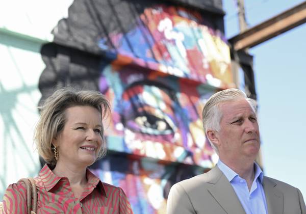 State Visit of King Philippe and Queen Mathilde to South Africa (Day 5) CAPE TOWN, SOUTH AFRICA - MARCH 26 : State Visit of King Philippe and Queen Mathilde to South Africa (Day 5) - King Philippe & Queen Mathilde visit of Philippi Village - Lunch at Den Anker - King Philippe & Queen Mathilde visit the UNESCO World Heritage site Kirstenbosch on 26, 2023 in Cape Town, South Africa, 26 03 2023 Cape Town South Africa Copyright: xDidierxLebrunx 11024010-115