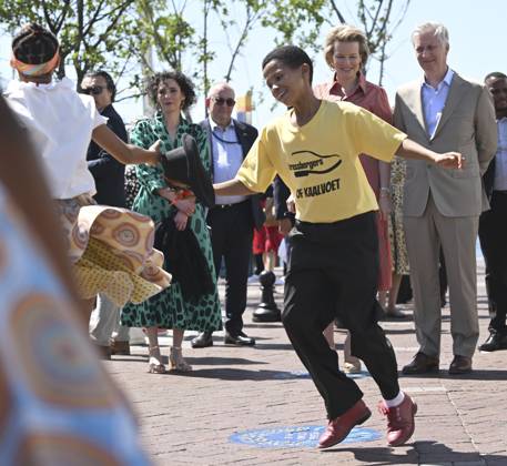 State Visit of King Philippe and Queen Mathilde to South Africa (Day 5) CAPE TOWN, SOUTH AFRICA - MARCH 26 : State Visit of King Philippe and Queen Mathilde to South Africa (Day 5) - King Philippe & Queen Mathilde visit of Philippi Village - Lunch at Den Anker - King Philippe & Queen Mathilde visit the UNESCO World Heritage site Kirstenbosch on 26, 2023 in Cape Town, South Africa, 26 03 2023 Cape Town South Africa Copyright: xDidierxLebrunx 11024010-124