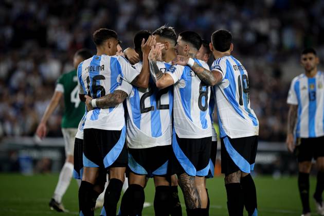 October 15, 2024, Buenos Aires, Buenos Aires, Argentina: Thiago Almada of Argentina and his teammates celebrates during the match between Argentina and Bolivia as part of FIFA World Cup, WM, Weltmeisterschaft, Fussball 2026 Qualifiers at Estadio Mas Monumental, on October 15 2024 in Buenos Aires, Argentina Buenos Aires Argentina - ZUMAt163 20241015_zsp_t163_018 Copyright: xRobertoxTuerox