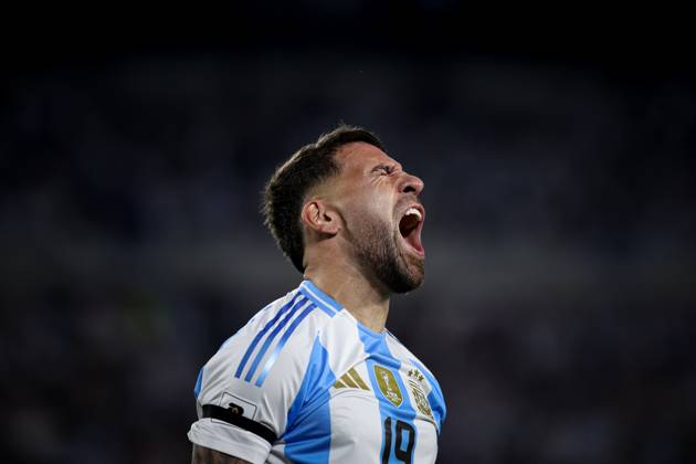 October 15, 2024, Buenos Aires, Buenos Aires, Argentina: Nicolas Otamendi of Argentina reacts during the match between Argentina and Bolivia as part of FIFA World Cup, WM, Weltmeisterschaft, Fussball 2026 Qualifiers at Estadio Mas Monumental, on October 15 2024 in Buenos Aires, Argentina Buenos Aires Argentina - ZUMAt163 20241015_zsp_t163_021 Copyright: xRobertoxTuerox