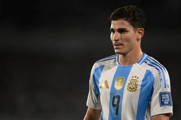 BUENOS AIRES, ARGENTINA - OCTOBER 15: Julian Alvarez of Argentina looks on during the FIFA World Cup, WM, Weltmeisterschaft, Fussball 2026 South American Qualifier match between Argentina and Bolivia at Estadio Mas Monumental Antonio Vespucio Liberti on October 15, 2024 in Buenos Aires, Argentina. Photo by D.Halisz SFSI Argentina v Bolivia - FIFA World Cup 2026 Qualifier Copyright: xDiegoxHalisz SFSIx