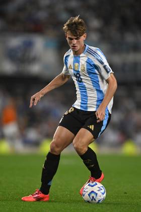 BUENOS AIRES, ARGENTINA - OCTOBER 15: Nico Paz of Argentina during the FIFA World Cup, WM, Weltmeisterschaft, Fussball 2026 South American Qualifier match between Argentina and Bolivia at Estadio Mas Monumental Antonio Vespucio Liberti on October 15, 2024 in Buenos Aires, Argentina. Photo by D.Halisz SFSI Argentina v Bolivia - FIFA World Cup 2026 Qualifier Copyright: xDiegoxHalisz SFSIx