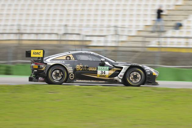 Hockenheim, Deutschland 18.-20. Oktober 2024: ADAC GT Masters Finale - Hockenheimring 2024 Im Bild: Denis Bulatov Mike David Ortmann (Walkenhorst Motorsport Aston Martin Vantage GT3 Evo) Hockenheimring Baden Württemberg Copyright: xFotostandx xManfredxStiebertx