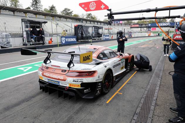 Hockenheim, Deutschland 18.-20. Oktober 2024: ADAC GT Masters Finale - Hockenheimring 2024 Im Bild: Elias Seppaenen(FIN) Tom Kalender(DEU),GT Masters Champions 2024 Hockenheimring Baden Württemberg Copyright: xFotostandx xHorstxBernhardtx