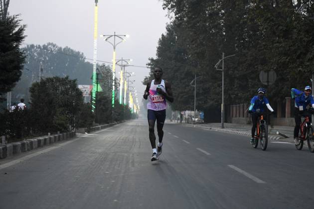 October 20, 2024, Srinagar, Jammu And Kashmir, India: People in large number participated in the International Kashmir Marathon held in Srinagar. Srinagar India - ZUMAz120 0774166694st Copyright: xBasitxZargarx