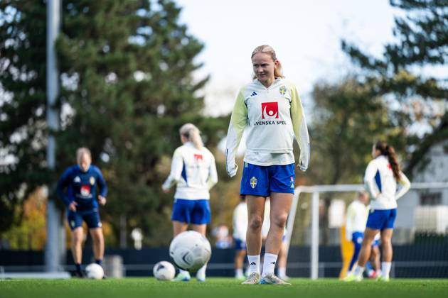 241022 Matilda Vinberg of the Swedish women s national football team during a training session on October 22, 2024 in Luxembourg. Photo: Mathias Bergeld BILDBYRAN kod MB MB0985 fotboll football soccer fotball em-kval kval uefa womens EURO Qualifier, EM, Europameisterschaft qualifier träning practice training sverige sweden dam bbeng Copyright: MATHIASxBERGELD BB241022MB009