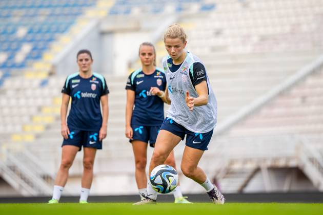 241024 Justine Kielland of the Norwegian women s national football team during a training session on October 24, 2024 in Shkodër. Photo: Vegard Grott BILDBYRAN kod VG VG0679 bbeng fotboll football soccer fotball norge norway women dam UEFA EURO, EM, Europameisterschaft,Fussball Qualifier, EM, Europameisterschaft em-kvalifisering kvinner em-kvalik em-kval träning practice training trening Copyright: VEGARDxGRoTT BB241024VG065
