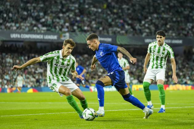 October 24, 2024, Sevilla, Sevilla, SPAIN: Diego Llorente of Real Betis and Robert Rodrigues of FC Copenhague in action during the UEFA Conference League, football match played between Real Betis and FC Copenhague at Benito Villamarin stadium on October 24, 2024, in Sevilla, Spain. Sevilla SPAIN - ZUMAa181 20241024_zaa_a181_186 Copyright: xJoaquinxCorcherox
