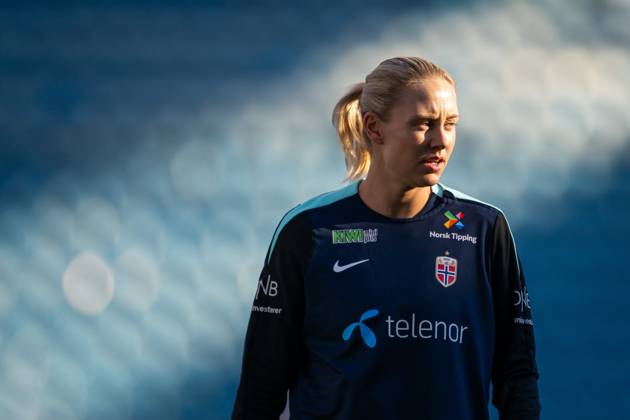 241028 Lisa Naalsund of the Norwegian women s national football team during a training session on October 28, 2024 in Oslo. Photo: Vegard Grott BILDBYRAN kod VG VG0682 bbeng fotboll football soccer fotball norge norway women dam UEFA EURO, EM, Europameisterschaft,Fussball Qualifier, EM, Europameisterschaft em-kvalifisering kvinner em-kvalik em-kval träning practice training trening Copyright: VEGARDxGRoTT BB241028VG016