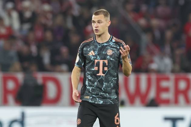 Joshua Kimmich (FC Bayern Muenchen) gestikuliert, DFB-Pokal - Second Round, 1. FSV Mainz vs FC Bayern Muenchen, Mewa Arena am 30. October 2024 in Mainz, Deutschland. (Foto von Marco Steinbrenner DeFodi Images) Joshua Kimmich (FC Bayern Muenchen) gestures, DFB-Pokal - Second Round, 1. FSV Mainz vs FC Bayern Muenchen, Mewa Arena, October 30, 2024 in Mainz, Germany. (Photo by Marco Steinbrenner DeFodi Images) DFB DFL REGULATIONS PROHIBIT ANY USE OF PHOTOGRAPHS AS IMAGE SEQUENCES AND OR QUASI-VIDEO. not used in POL SRB CRO FRA GBR NED ITA USA Defodi-700_mainz_muenchen_20241030_046