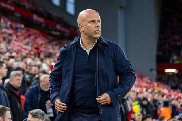 Football - FA Premier League - Liverpool FC v Manchester City FC LIVERPOOL, ENGLAND - Sunday, December 1, 2024: Liverpool s head coach Arne Slot during the FA Premier League match between Liverpool FC and Manchester City FC at Anfield. (Photo by David Rawcliffe Propaganda) LIVERPOOL Anfield MERSEYSIDE ENGLAND Copyright: xDavidxRawcliffex P2024-12-01-Liverpool_Man_City-4