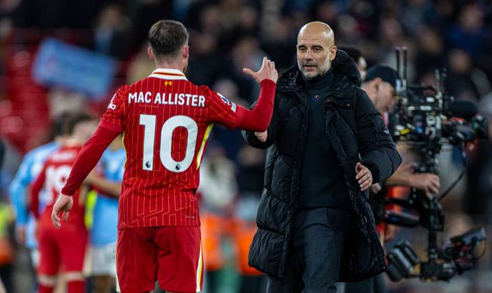 Football - FA Premier League - Liverpool FC v Manchester City FC LIVERPOOL, ENGLAND - Sunday, December 1, 2024: Manchester City s manager Josep Pep Guardiola (R) shakes hands with Liverpool s Alexis Mac Allister after the FA Premier League match between Liverpool FC and Manchester City FC at Anfield. Liverpool won 2-0. (Photo by David Rawcliffe Propaganda) LIVERPOOL Anfield MERSEYSIDE ENGLAND Copyright: xDavidxRawcliffex P2024-12-01-Liverpool_Man_City-42
