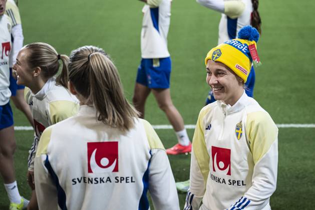 241202 Julia Zigiotti Olme of the Swedish women s national football team during a training session on December 2, 2024 in Stockholm. Photo: Maxim ThorÃ BILDBYRAN kod MT MT0701 fotboll football soccer fotball em-kval kval uefa womens EURO Qualifier, EM, Europameisterschaft qualifier träning practice training sverige sweden dam bbeng Copyright: MAXIMxTHORE BB241202MT002