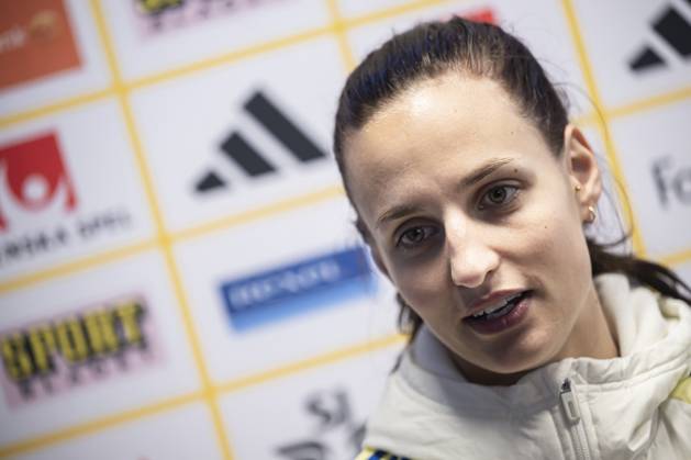 241202 Nathalie Björn of the Swedish women s national football team in the mixed zone after a training session on December 2, 2024 in Stockholm. Photo: Maxim Thorà BILDBYRAN kod MT MT0701 fotboll football soccer fotball em-kval kval uefa womens EURO Qualifier, EM, Europameisterschaft qualifier träning practice training sverige sweden dam bbeng Copyright: MAXIMxTHORE BB241202MT064
