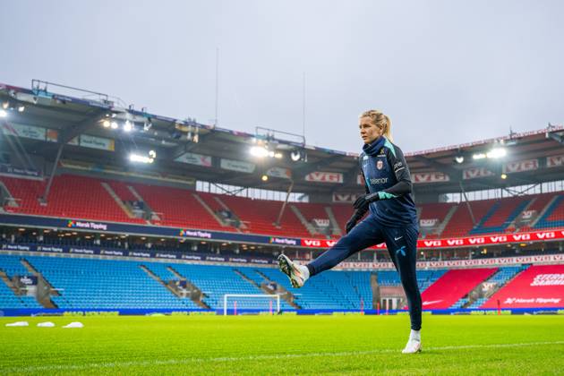 241202 Ada Hegerberg of the Norwegian women s national football team during a training session on December 2, 2024 in Oslo. Photo: Vegard Grott BILDBYRAN kod VG VG0699 bbeng fotboll football soccer fotball norge norway women dam UEFA EURO, EM, Europameisterschaft,Fussball Qualifier, EM, Europameisterschaft em-kvalifisering kvinner em-kvalik em-kval träning practice training trening Copyright: VEGARDxGRoTT BB241202VG023
