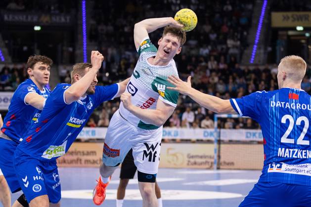 Oskar NEUDECK (FRISCH AUF! Goeppingen, 02) erzielt ein Tor, Aktion, Torwurf TVB Stuttgart (TVB) vs. FRISCH AUF! Goeppingen (FAG), Handball, Maenner, Daikin 1. Handball Bundesliga (HBL), 14. Spieltag, Spielzeit 2024 2025, 05.12.2024 TVB Stuttgart (TVB) vs. FRISCH AUF! Goeppingen (FAG), Handball, Maenner, Daikin 1. Handball Bundesliga (HBL), 14. Spieltag, Spielzeit 2024 2025, 05.12.2024 Stuttgart Copyright: xEibnerxPressefoto OliverxSchmidtx EP_OST