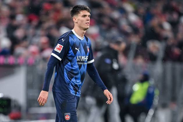 Mathias Honsak (1.FC Heidenheim) Schaut waehrend des Spiels der 1. Bundesliga zwischen FC Bayern München und 1. FC Heidenheim 1846, Allianz Arena am 07. December 2024 in München, Deutschland. (Foto von Harry Langer DeFodi Images) +++ Mathias Honsak (1.FC Heidenheim) Looks on during the Bundesliga match between FC Bayern München and 1. FC Heidenheim 1846 at Allianz Arena on December 7, 2024 in Munich, Germany. (Photo by Harry Langer DeFodi Images) DFL regulations prohibit any use of photographs as image sequences and or quasi-video. Defodi-541_FCBFCH20241207_179