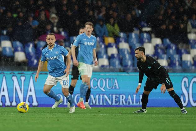 Napoli s Stanislav Lobotka during the Serie A soccer match between Napoli and Lazio at the Diego Armando Maradona Stadium in Naples, southern italy - Sunday , December 08 , 2024. - Soccer . Copyright: xAlessandroxGarofalo LaPressex