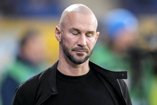 Christian Ilzer (Trainer, Cheftrainer, Hoffenheim), Einzelbild, Einzelfoto, Aktion, Action, enttäuscht schauend, Enttäuschung, Frustration, disappointed, pessimistisch, 08.12.2024, Sinsheim (Deutschland), Fussball, Bundesliga, TSG 1899 Hoffenheim - SC Freiburg, 08.12.2024, Sinsheim (Deutschland), Fussball, Bundesliga, TSG 1899 Hoffenheim - SC Freiburg, DFB DFL REGULATIONS PROHIBIT ANY USE OF PHOTOGRAPHS AS IMAGE SEQUENCES AND OR QUASI-VIDEO.