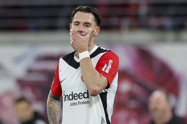Robin Koch (Eintracht Frankfurt) schaut enttaeuscht, Bundesliga, RB Leipzig v Eintracht Frankfurt, Red Bull Arena am 15. December 2024 in Leipzig, Deutschland. (Foto von Marco Steinbrenner DeFodi Images) Robin Koch (Eintracht Frankfurt) looks dejected, Bundesliga, RB Leipzig v Eintracht Frankfurt, Red Bull Arena, December 15, 2024 in Leipzig, Germany. (Photo by Marco Steinbrenner DeFodi Images) DFL regulations prohibit any use of photographs as image sequences and or quasi-video. Defodi-700_leipzig_frank_20241215_159