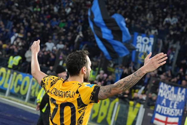 Inter Milan s Hakan Calhanoglu celebrates after scoring 0-1 during the Serie A EniLive soccer match between Lazio and Inter at the Rome s Olympic stadium, Italy - Monday December 16, 2024 - Soccer ( Photo by Alfredo Falcone LaPresse ) Copyright: xAlfredoxFalcone LaPressex