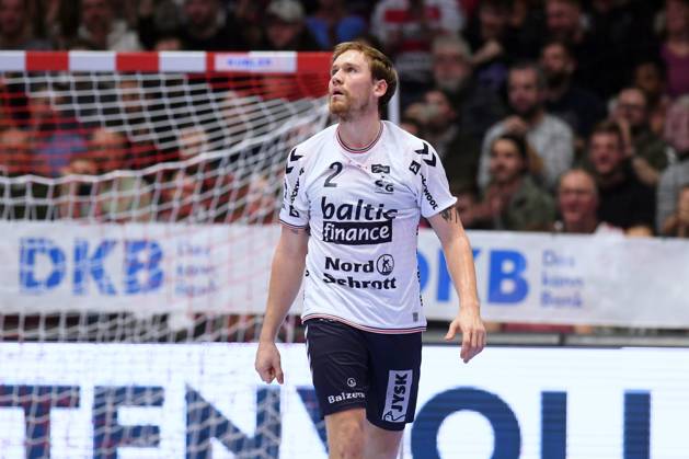 Simon Pytlick (SG Flensburg-Handewitt, 2) enttaeuscht, frustriert, Emotion , GER, MT Melsungen - SG Flensburg-Handewitt, Handball, DHB-Pokal, Viertelfinale, Saison 2024 2025, 19.12.2024, GER, MT Melsungen - SG Flensburg-Handewitt, Handball, DHB-Pokal, Viertelfinale, Saison 2024 2025, 19.12.2024 Kassel Copyright: xEibner-Pressefotox xRolandxSippelx EP_RSL